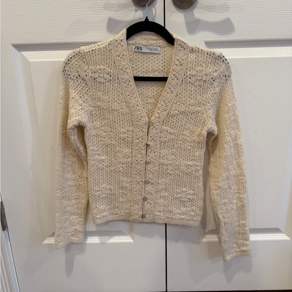 Zara Beige Women's Cardigan Sweater